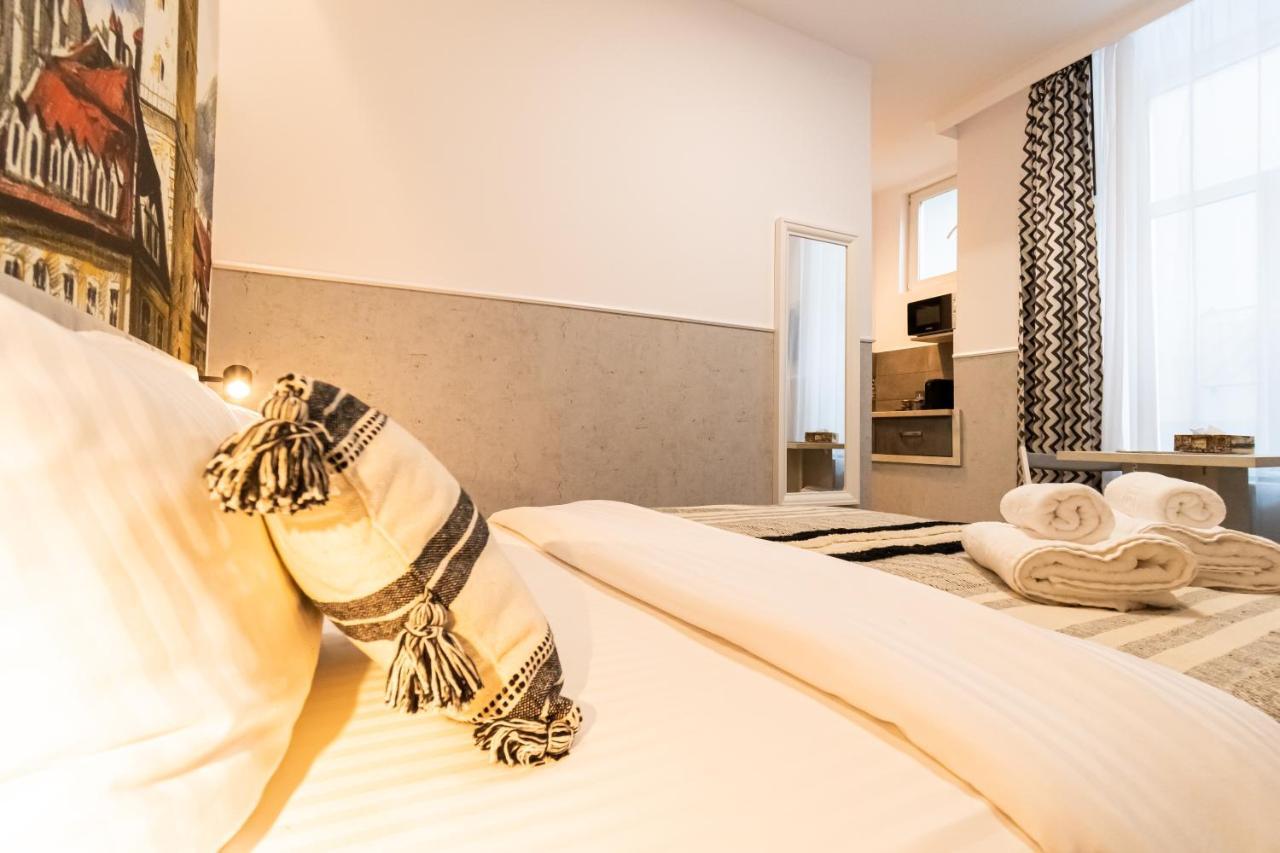 Okbrasov - Apartment & Studio In The Heart Of Old Town, Moments Away From The Black Church Buitenkant foto