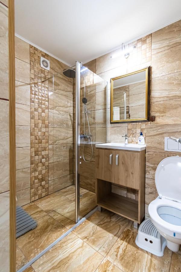 Okbrasov - Apartment & Studio In The Heart Of Old Town, Moments Away From The Black Church Buitenkant foto